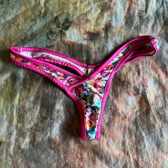 For Love and Lemons Watercolor Thong - Picture 5 of 6